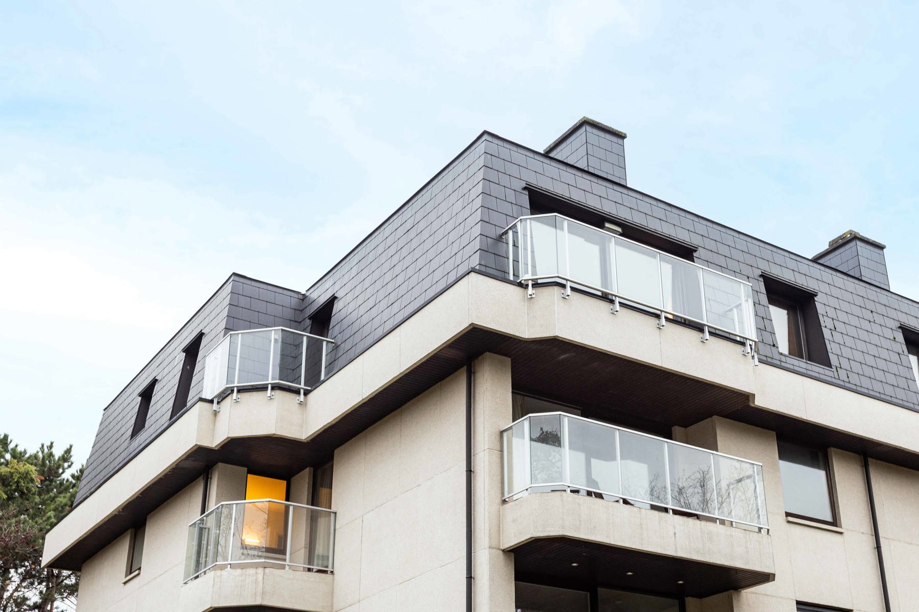 Ruim en lichtrijk duplexappartement met garagebox foto 17