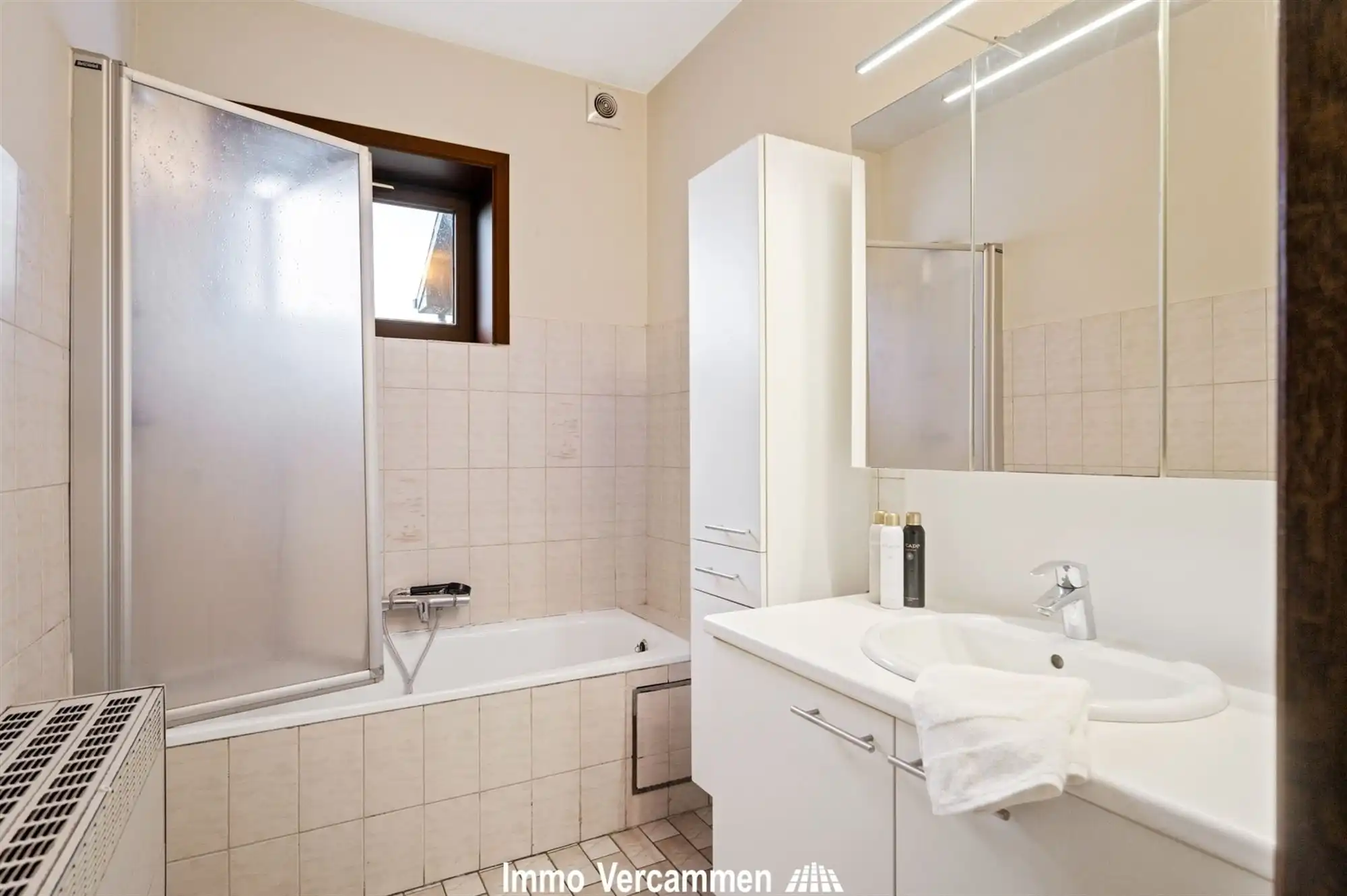 Verrassend ruime, landelijke woning te Putte foto 10