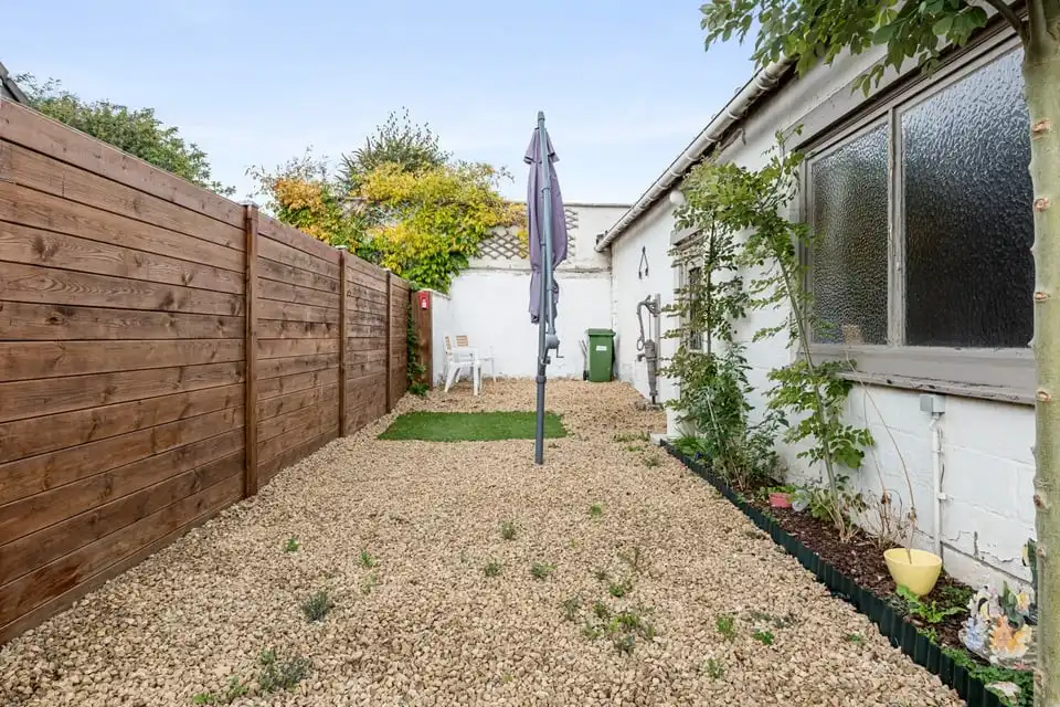 VERRASSEND RUIME GEZINSWONING MET 3 SLKS IN MONTENAKEN foto 5