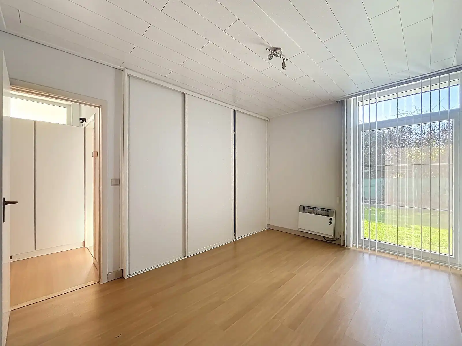 Mooi gelegen, alleenstaande Woning, 2 SLPK, garage én Tuin! foto 12