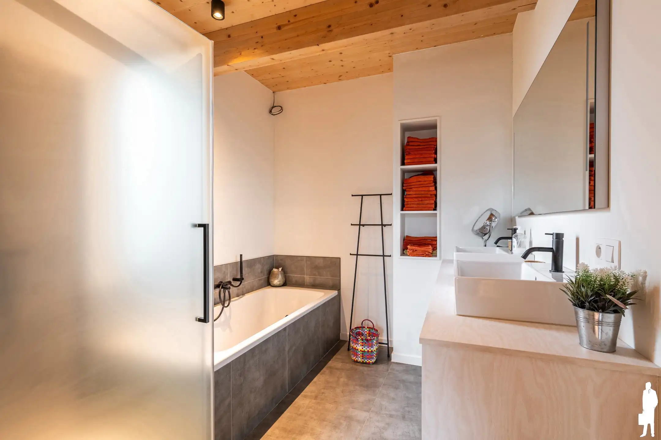 Elegante, energieneutrale woning aan registratierechten (!) foto 17