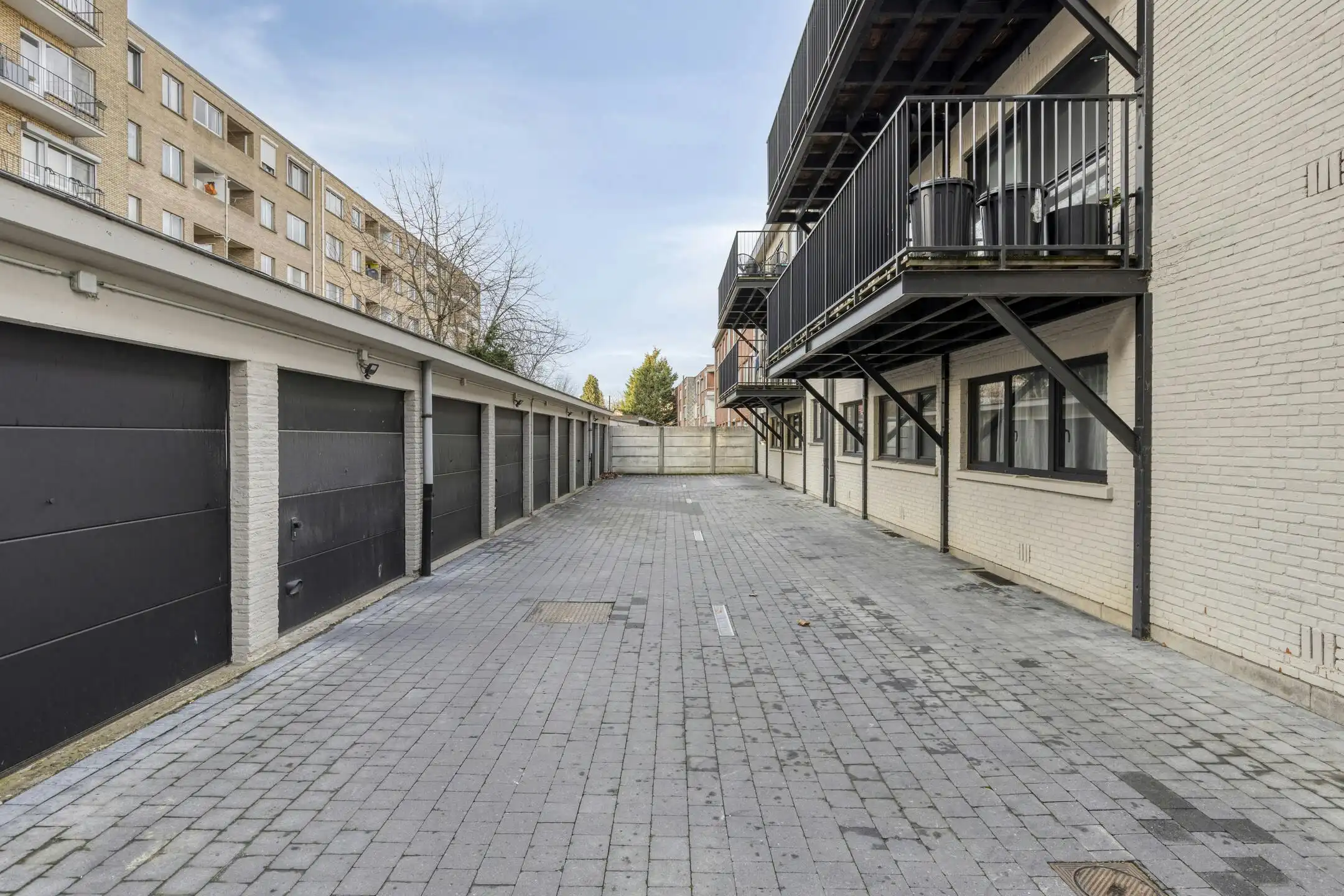 Prachtig appartement met garage en terras te koop in Merksem foto 15