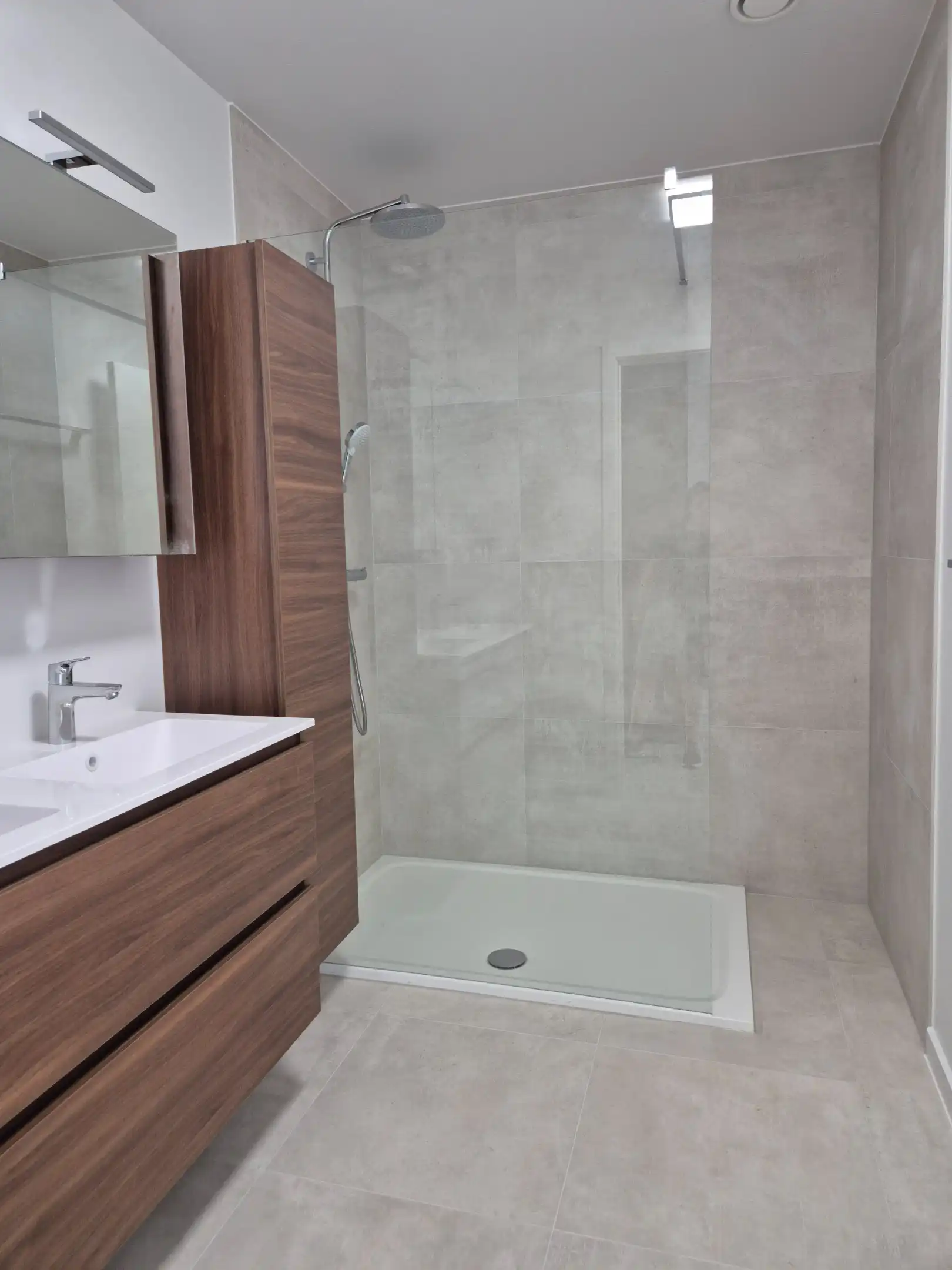 Nieuwbouwappartement met 2 slaapkamers en terras foto 17