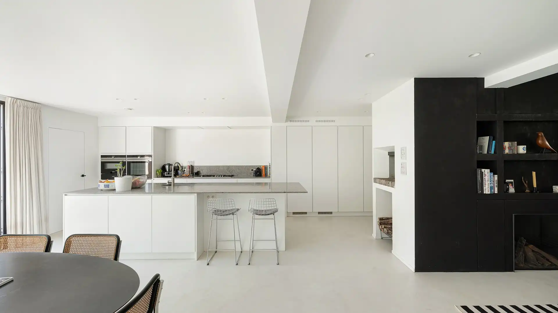 Gerenoveerde woning goed gelegen in het oud Knokke nabij de winkels en de Groentenmarkt. foto 9