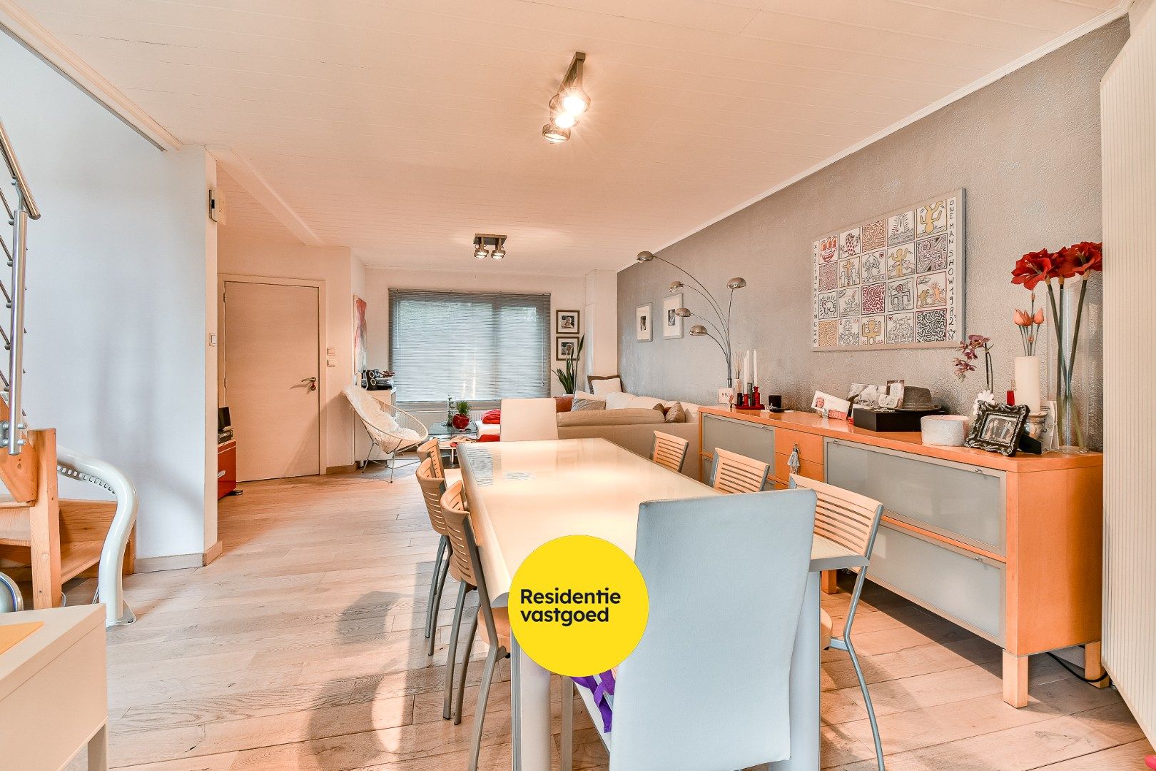 Gezinswoning met drie slaapkamers foto 2