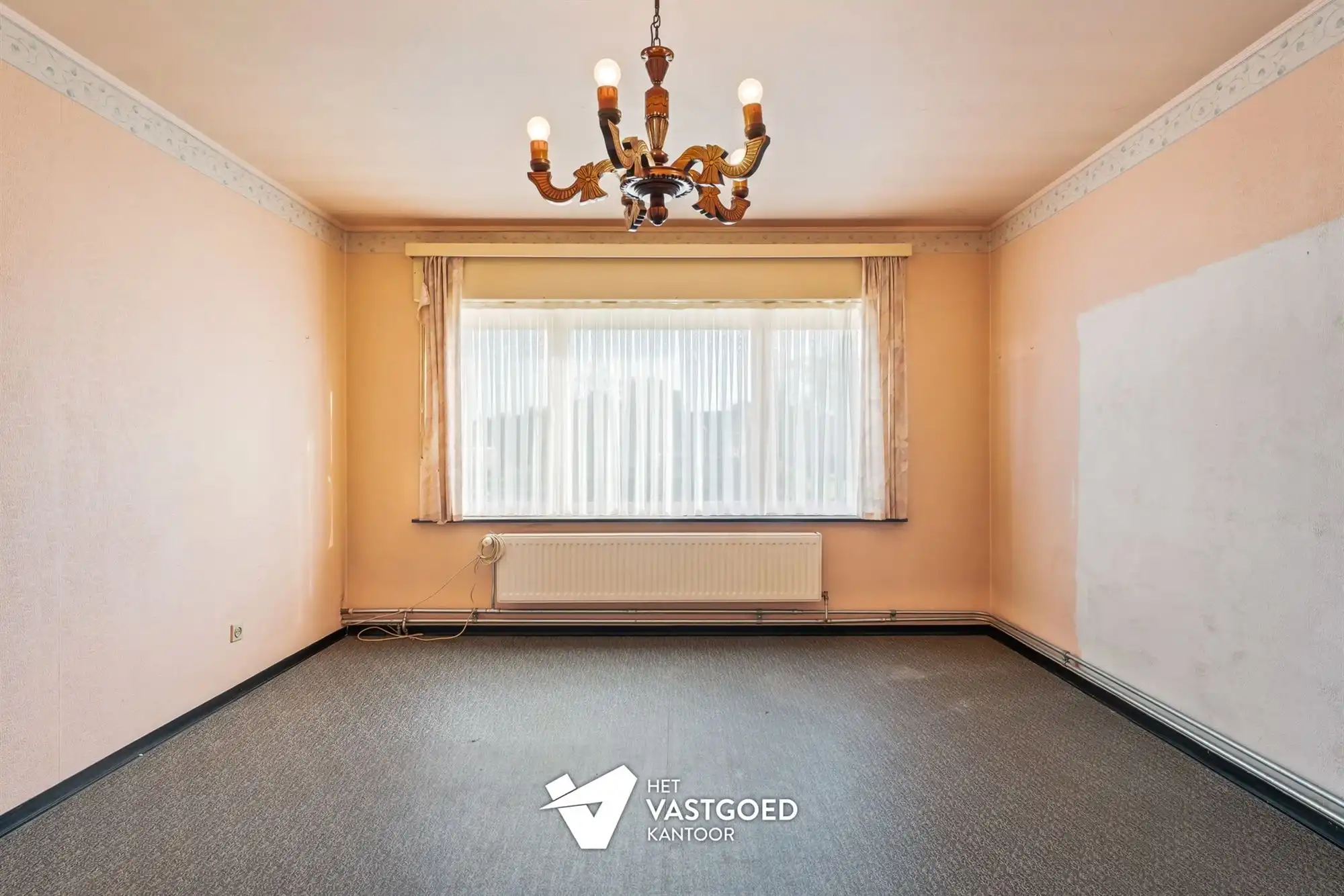 INSTAPKLARE WONING MET LEUKE TUIN EN GARAGE foto 15