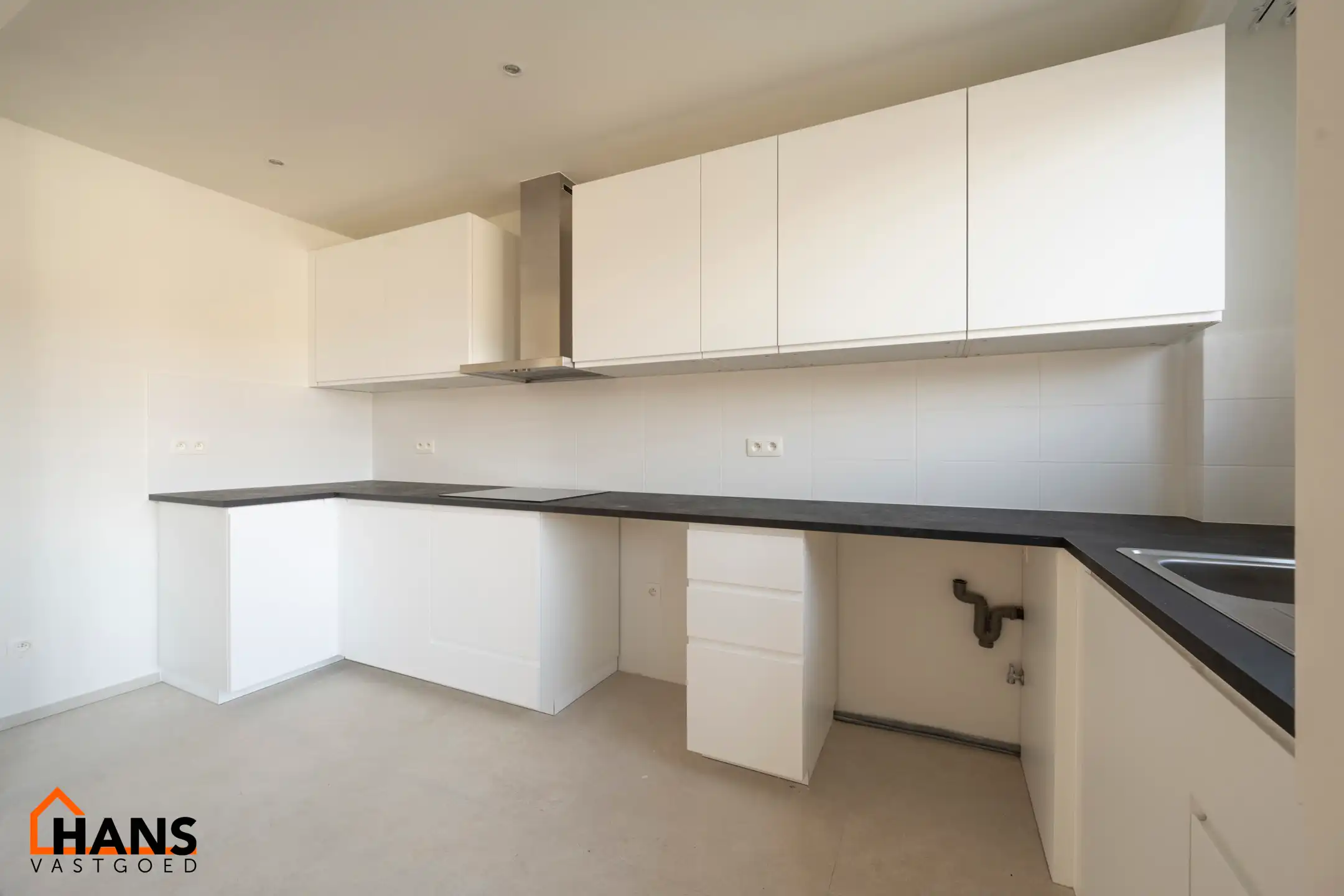 Gerenoveerd appartement met balkon. foto 5