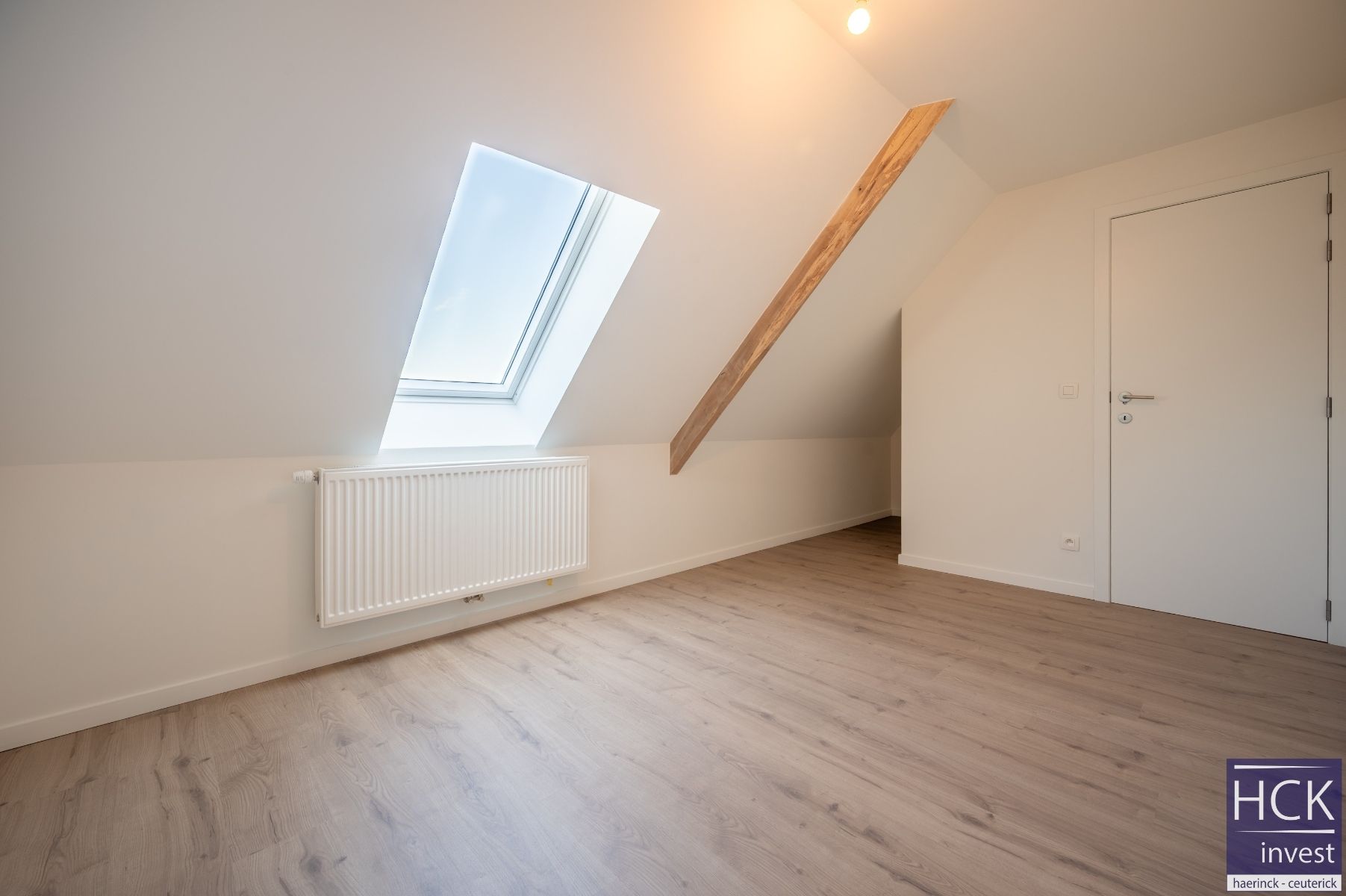 KRUISHOUTEM - Gerenoveerde en instapklare woning met 4 SLPK! foto 27