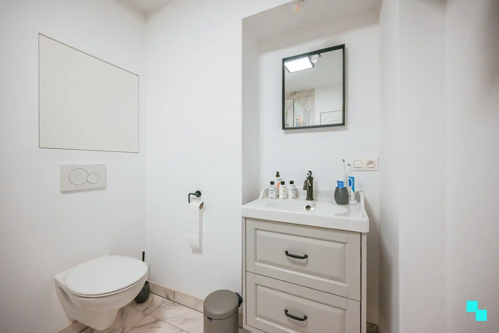 Bel-etagewoning nabij het centrum van Waregem! foto 19