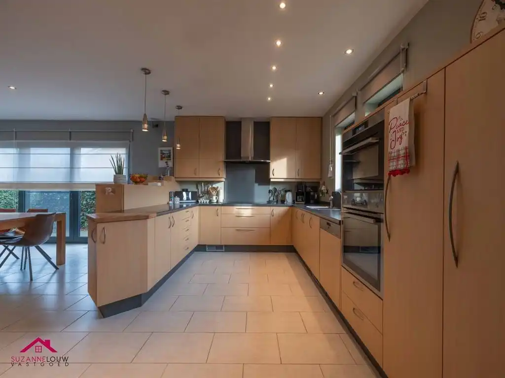 Ruime vrijstaande en instapklare woning in hedendaagse stijl foto 24