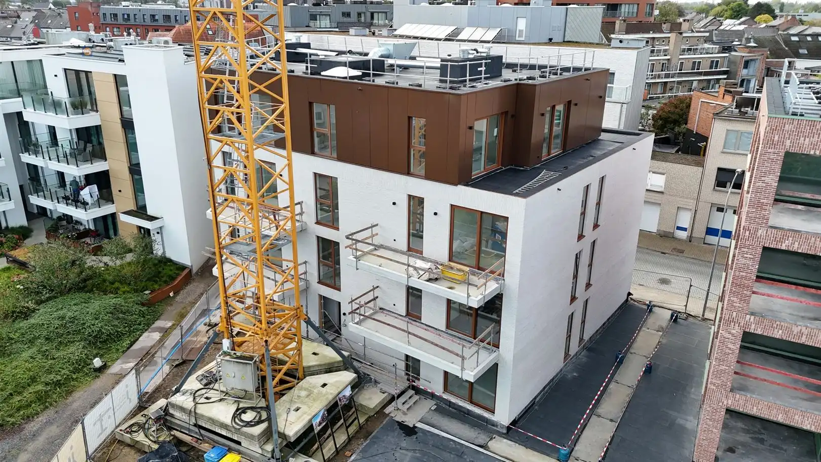 Ruim appartement op de tweede verdieping met twee slaapkamers en terras foto 7