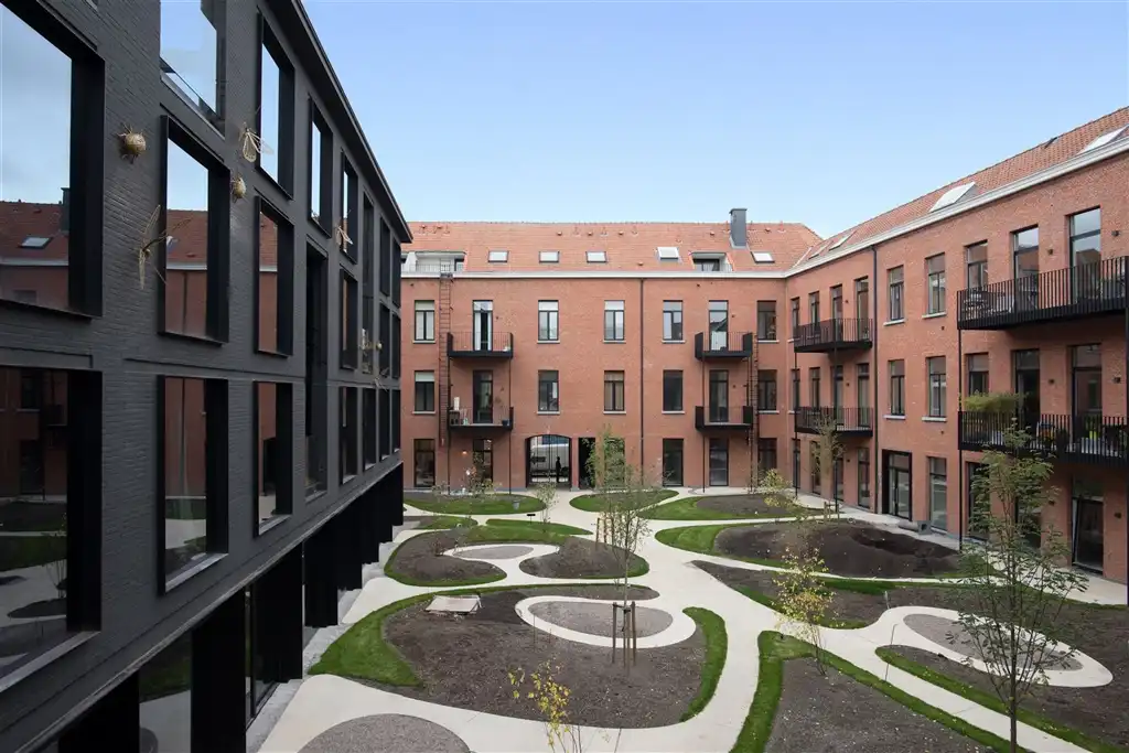 Kantoorgebouw foto 2