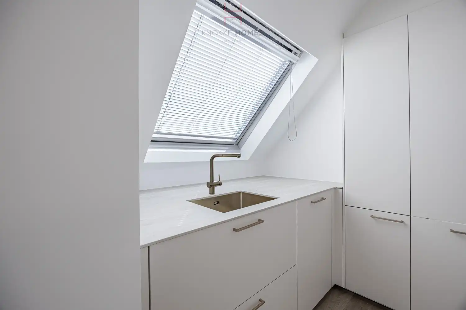 Ruim en lichtrijk appartement vlakbij het strand van Duinbergen foto 15