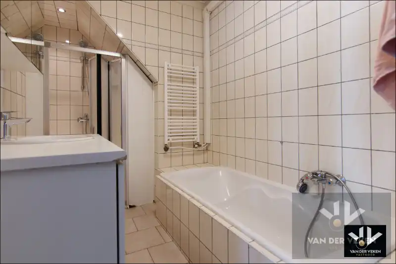 GEZINSWONING MET 3 SLAAPKAMERS foto 9