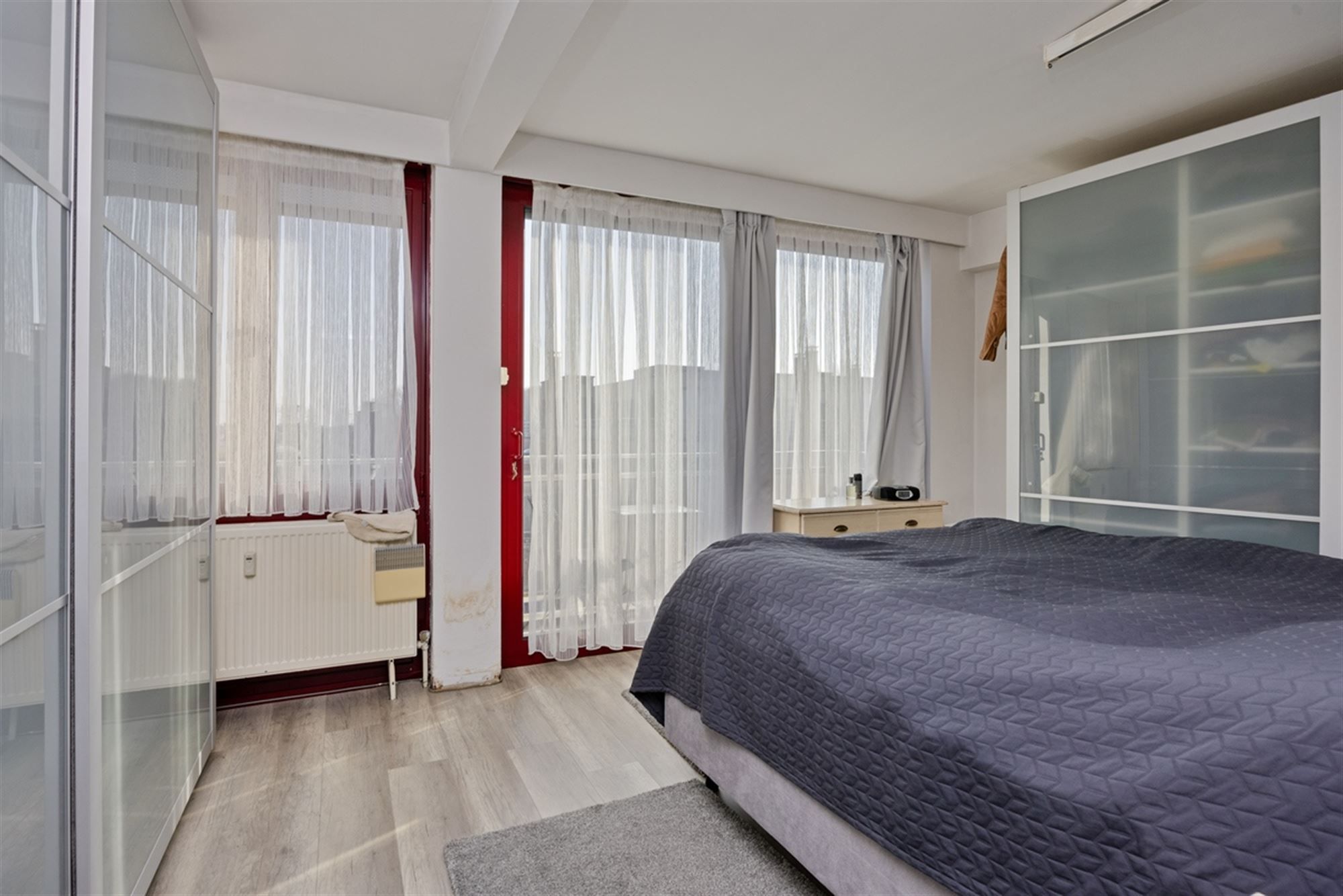 Charmant gerenoveerd appartement met 3 slaapkamers foto 5