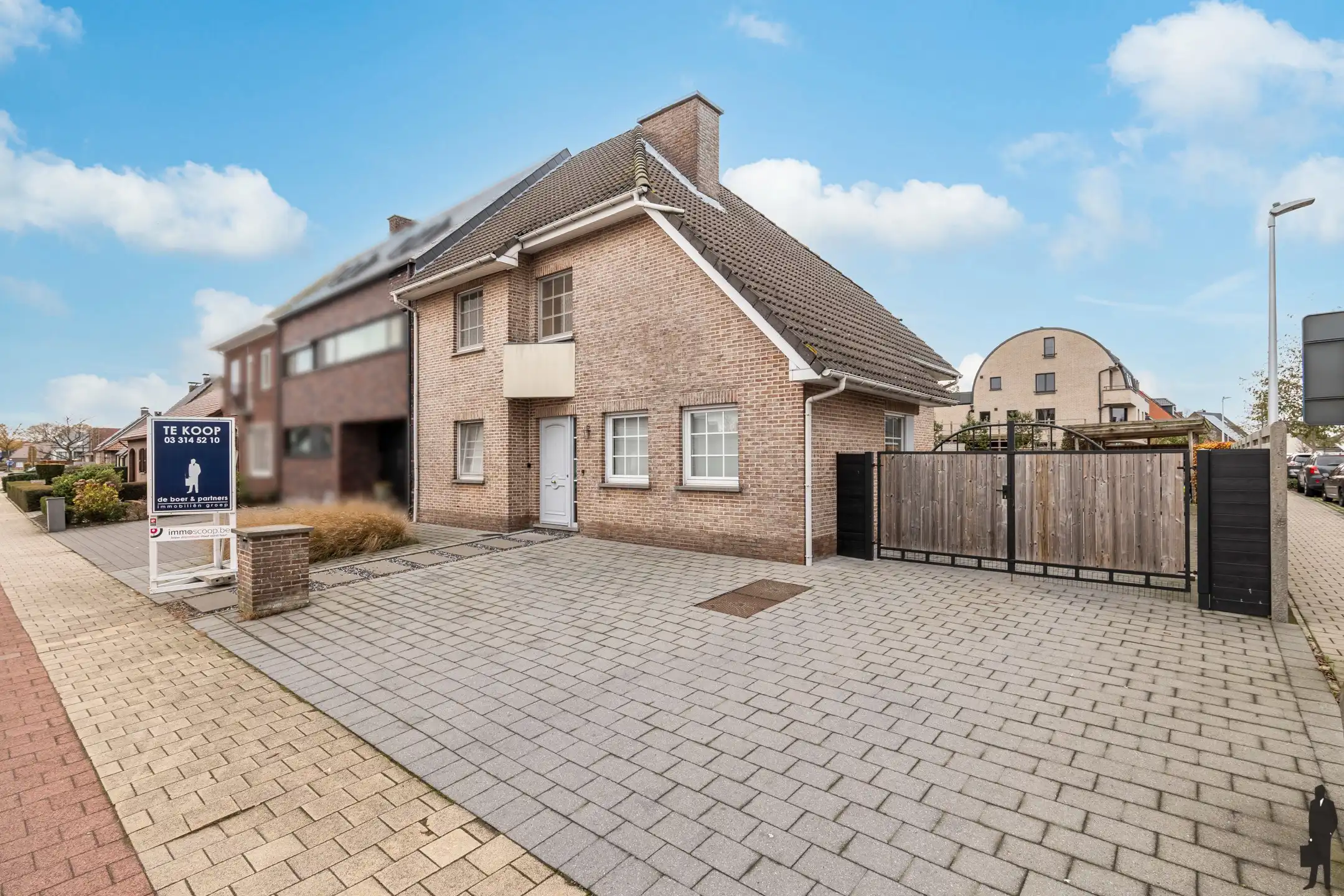 Zeer ruime HOB van ca. 725 m² in hartje Merksplas foto 2