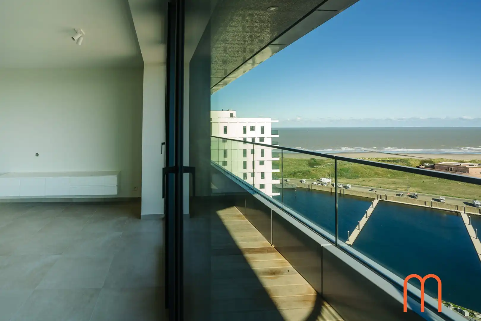 Luxe 2-slaapkamer appartement te huur in Oostende – Ensor Tower foto 4