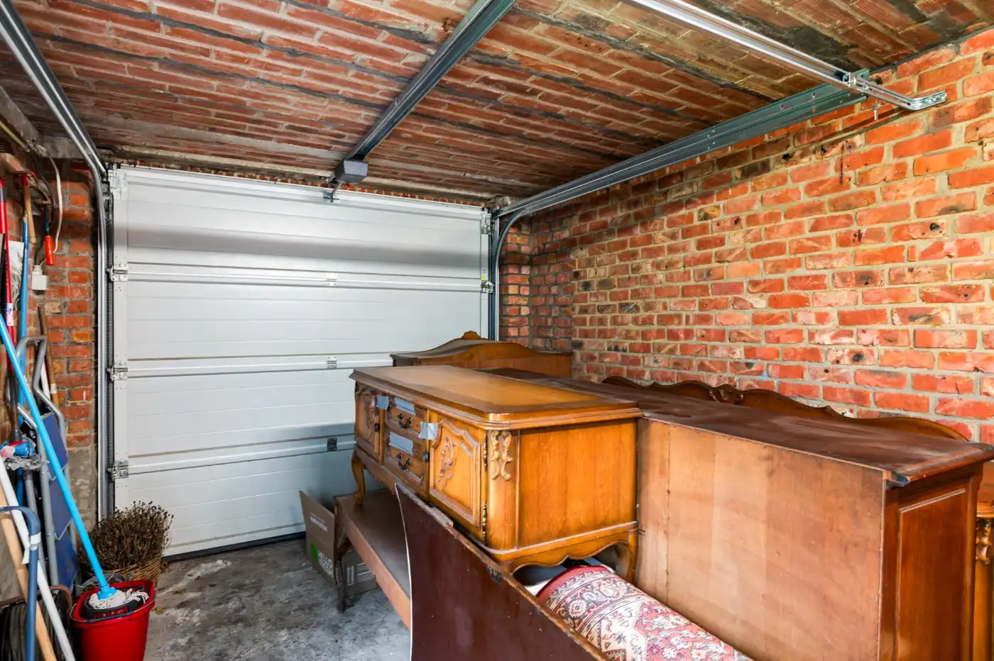 Te renoveren woning met 3 slpk., garage en tuintje foto 25