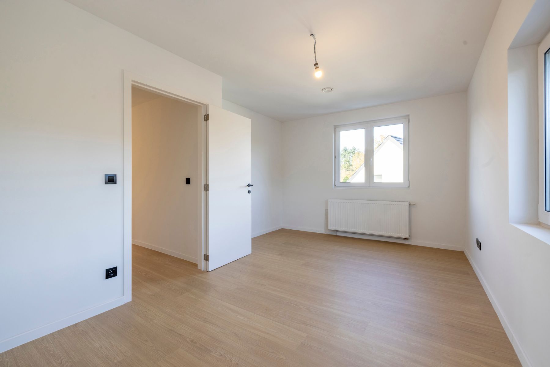 Prachtig vernieuwde woning met bijgebouw en tuin in Heusden foto 10