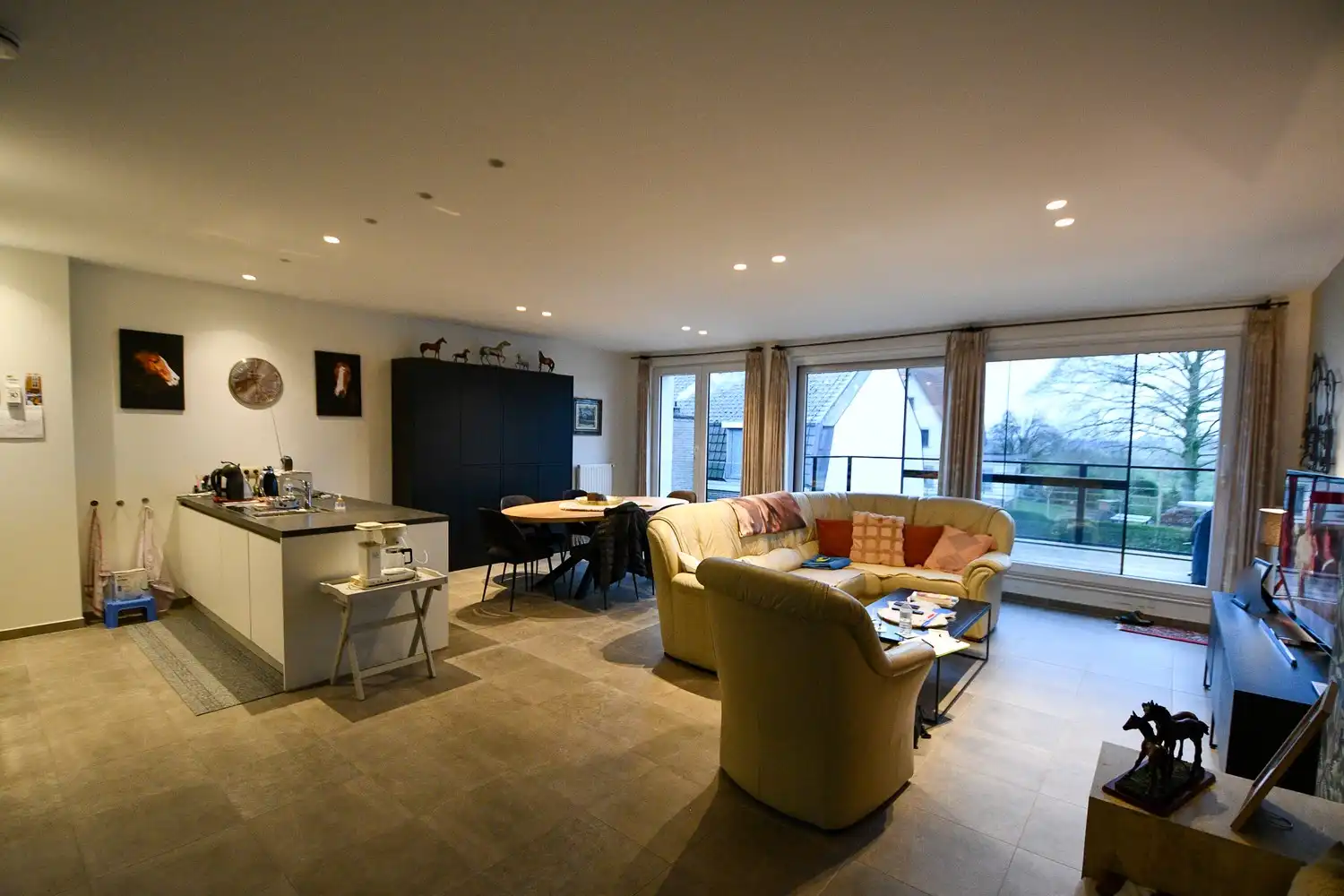 Appartement met bijhorende garagebox te residentie 'KASTEELPARK'! foto 5