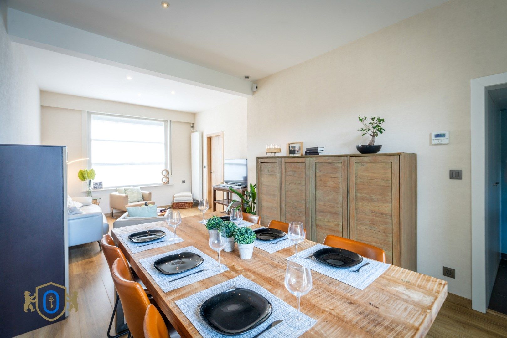 3-slpkr woning met garage & tuin foto {{pictureIndex}}
