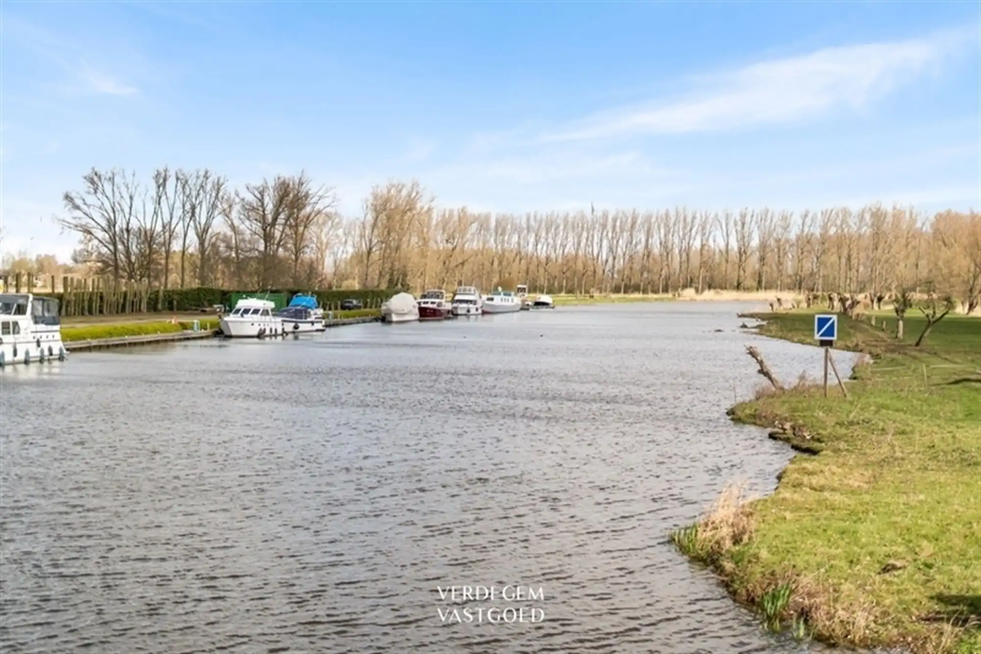 Woning met karakter en tuin van 1.594m² aan de mooie Moervaart foto 3