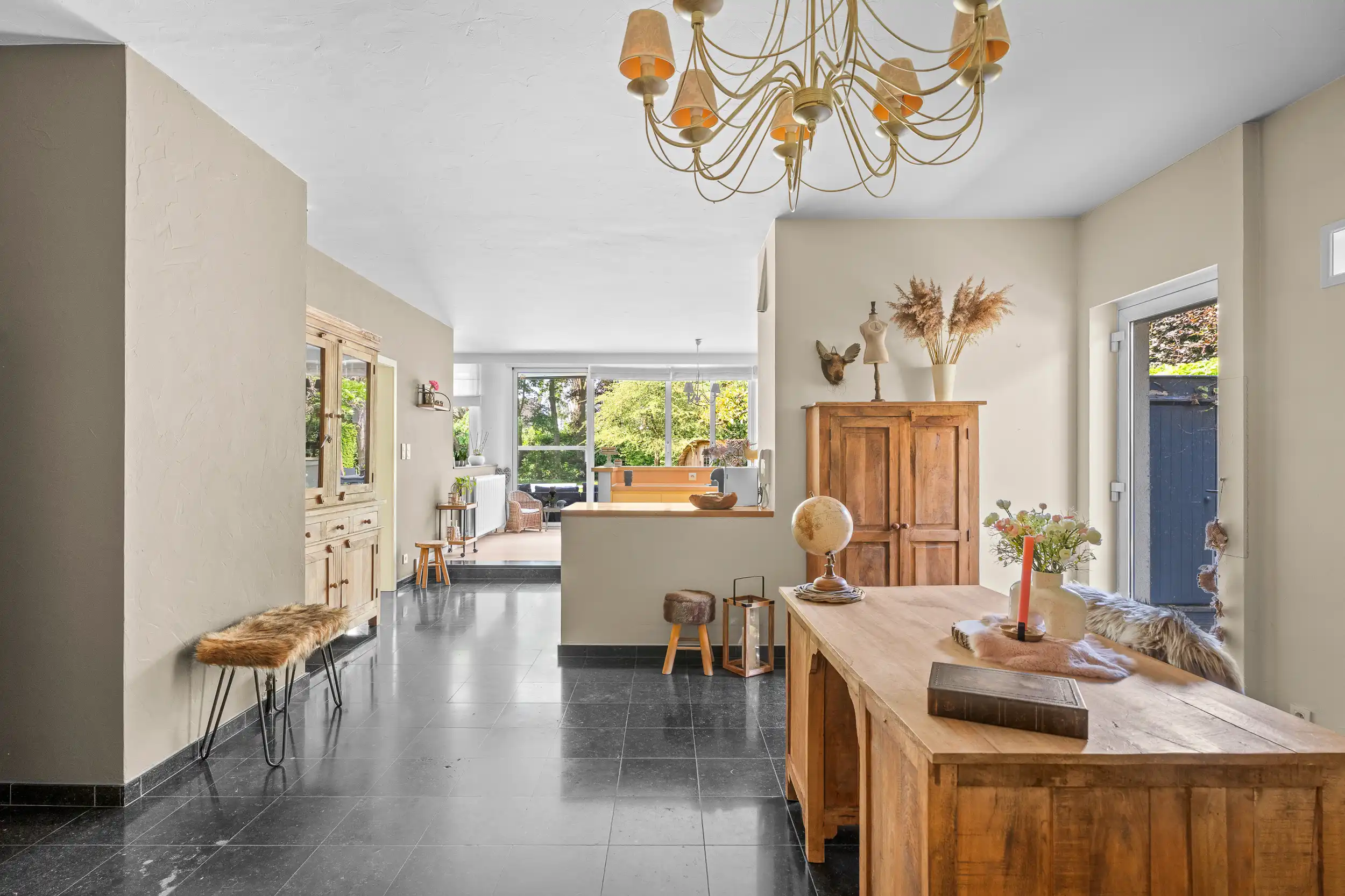 Prachtige villa met zwembad, 5 slpk en bureau te Wetteren foto 6