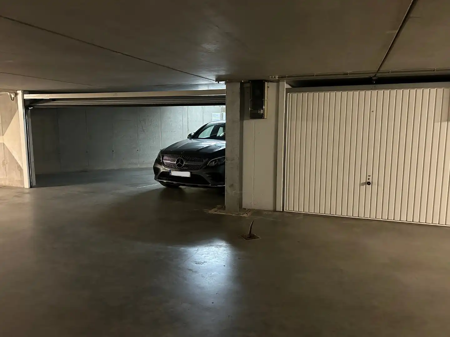 Dubbele garagebox - ondergrond, ruim en vlot bereikbaar foto 8