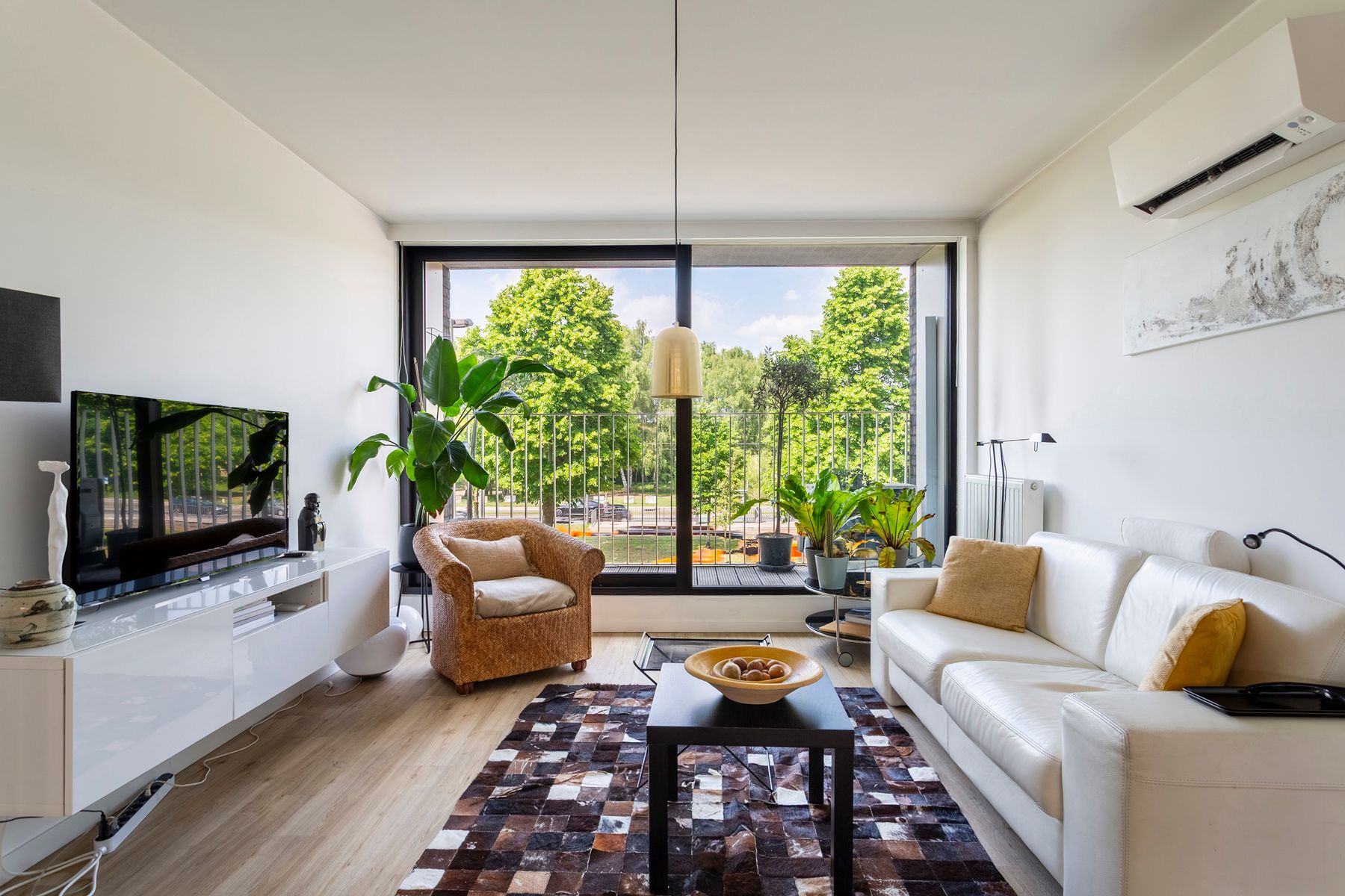 Lichtrijk appartement met zuidterras op Linkeroever foto 4
