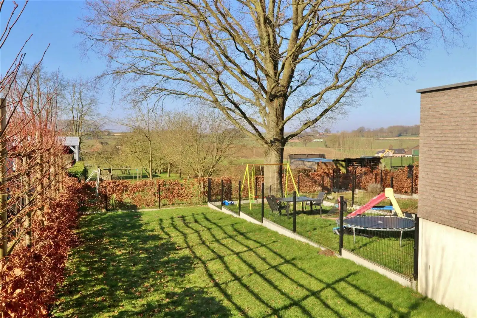 Ruime woning met 3 slaapkamers & tuin  foto 18