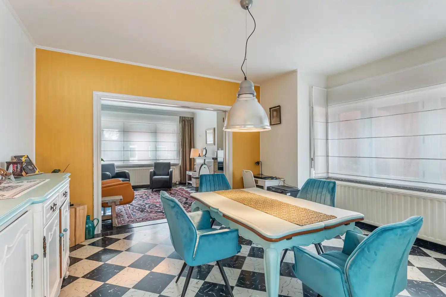 Goed gelegen en vrijstaande woning met 2 slaapkamers, uitbreidingsmogelijkheden onder het dak en een oprit met een garage op een perceel van 9a 96ca grenzend aan en met de tuin deels gelegen in agrarisch gebied! foto 3