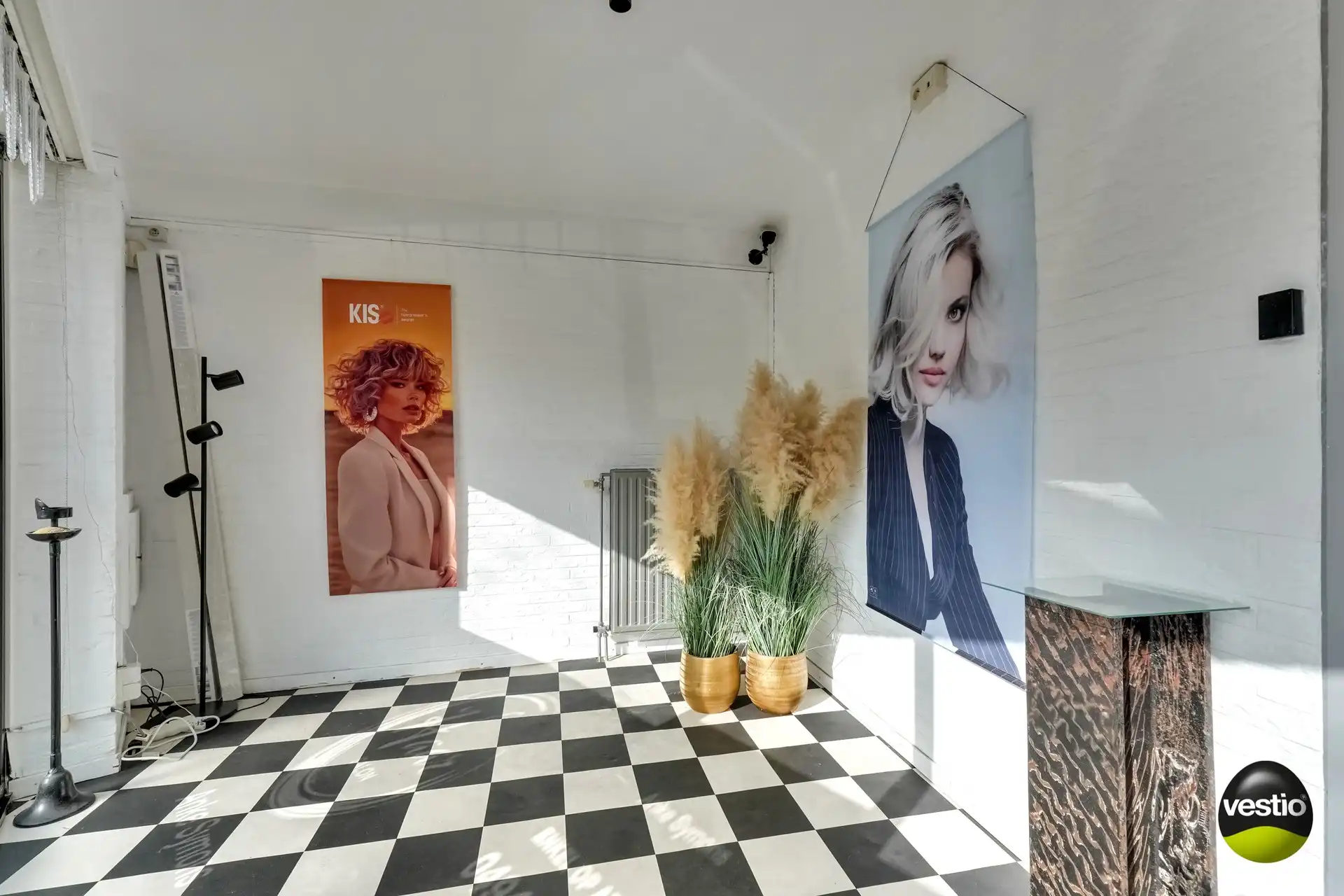 GELIJKVLOERS APPARTEMENT 3 SLAAPKAMERS 171 M² + HANDELSRUIMTE + TUIN + 5 GARAGES + ZOLDER foto 43