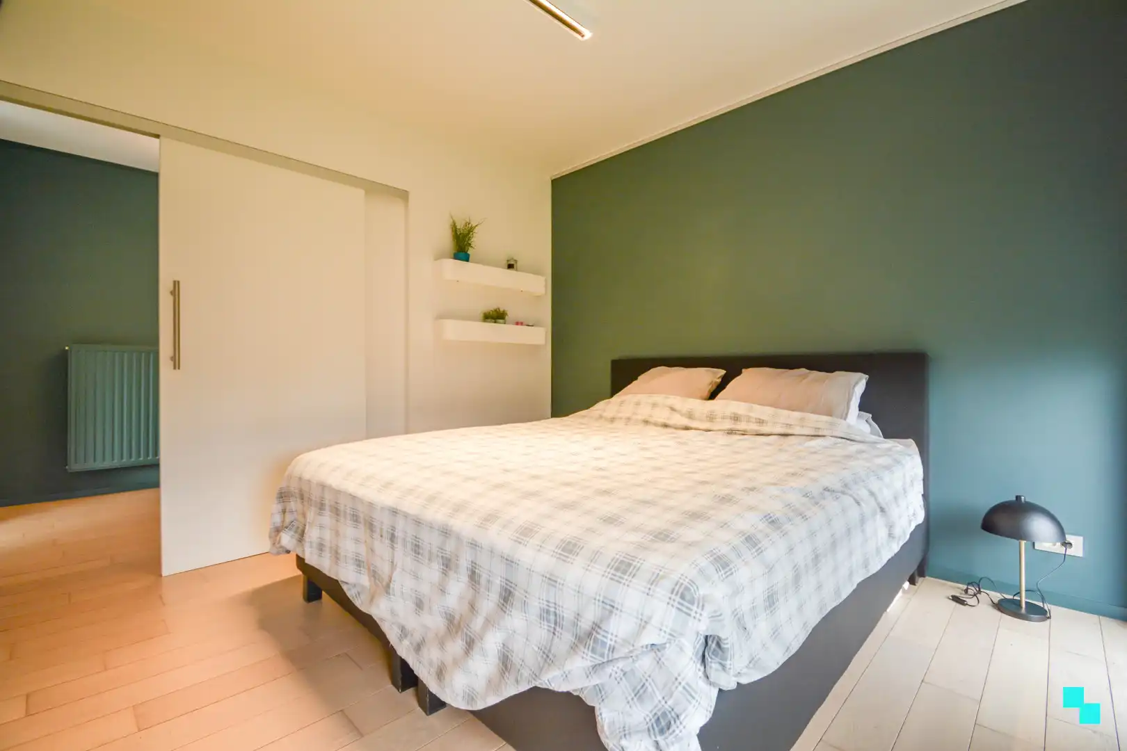 Bijzonder lichtrijke, moderne woning met zwembad te Izegem foto 20