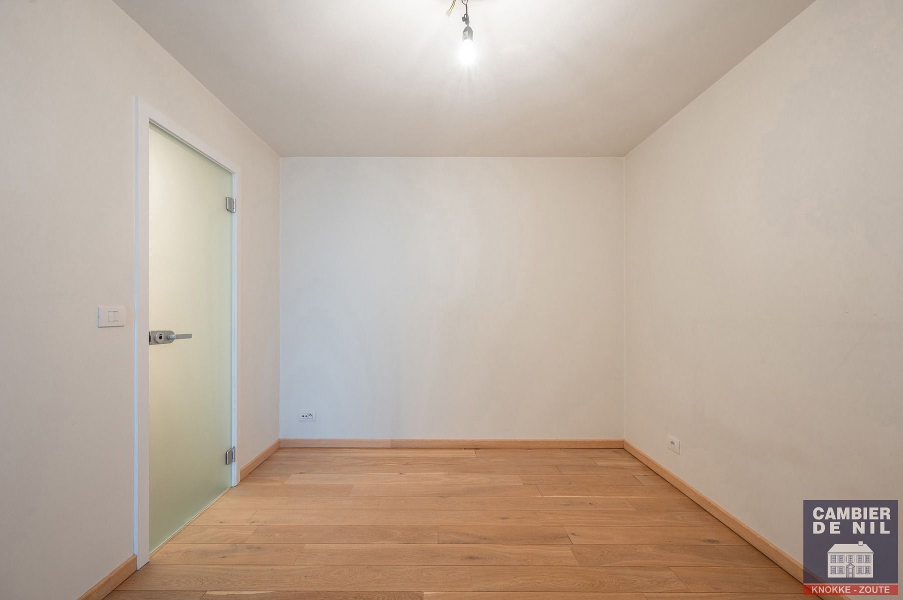 Ongemeubeld, ruim 3 SK-appartement op de Lippenslaan  foto 13