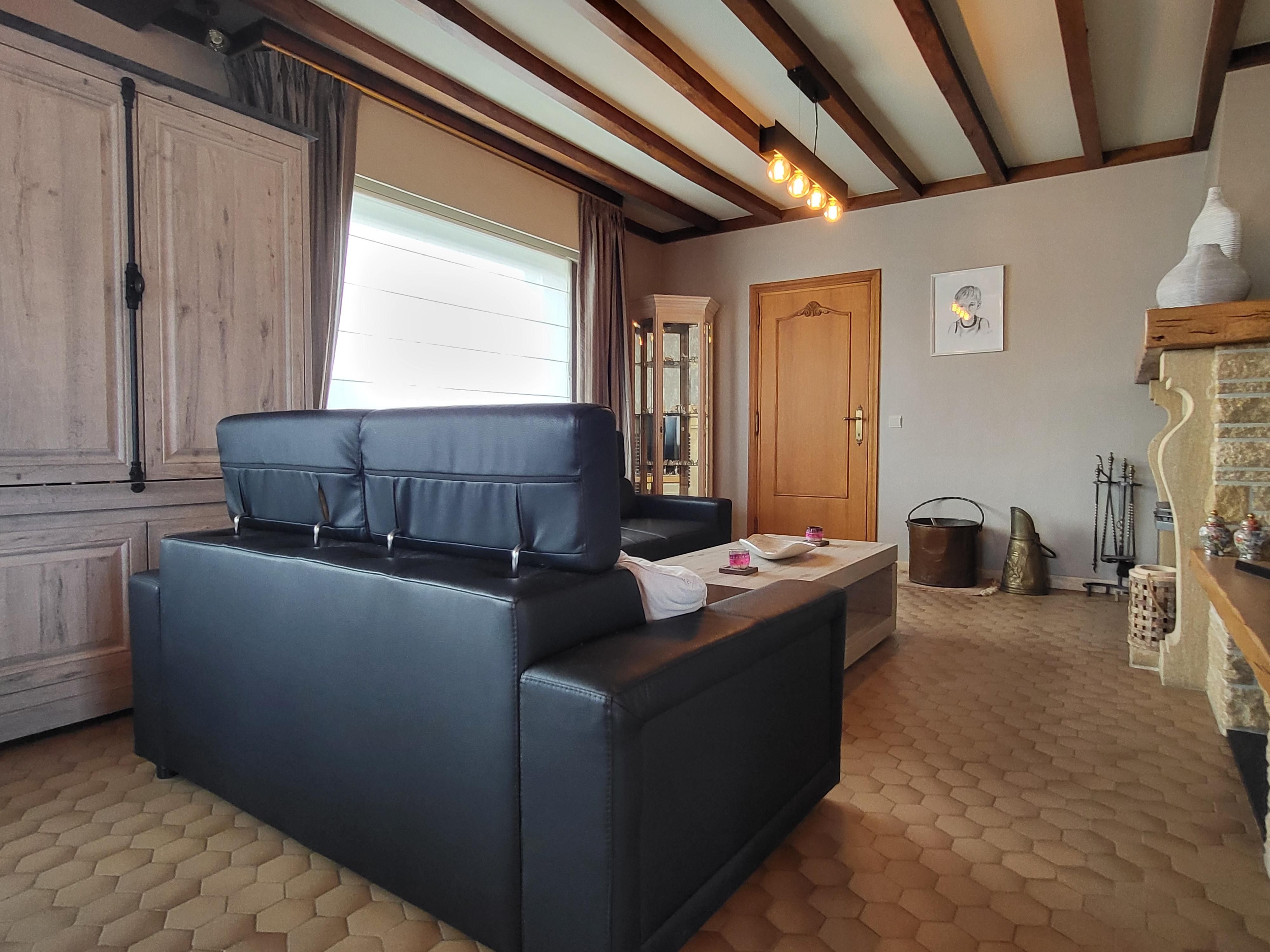 Instapklare villa op een perceel van 648 m² met dubbele garage, veranda en tuin.  foto 17