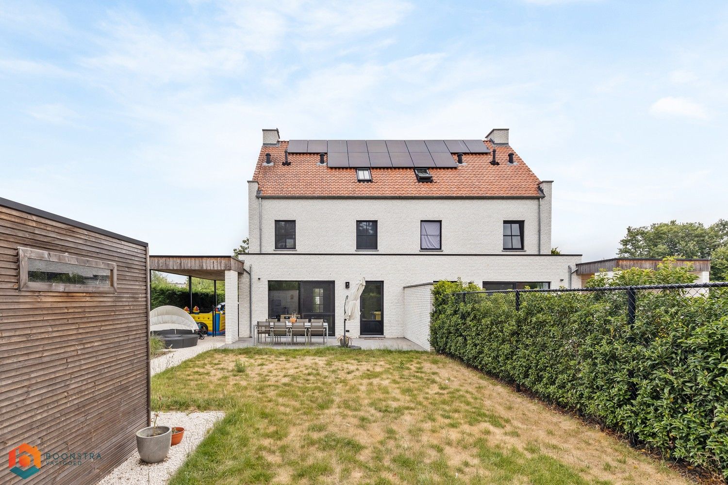 Instapklare woning met 5 slpkrs en tuin te Itegem foto 11