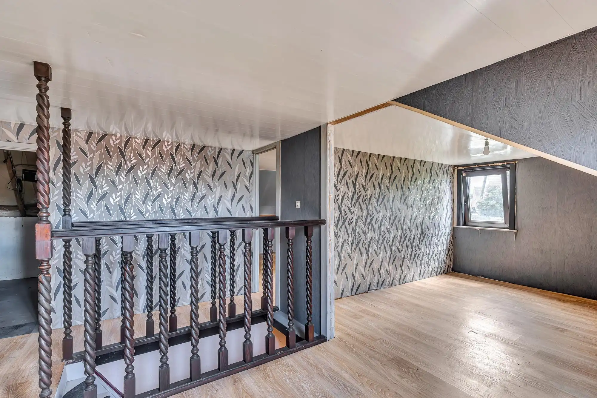 Te renoveren woning met tal van uitbreidingsmogelijkheden foto 9