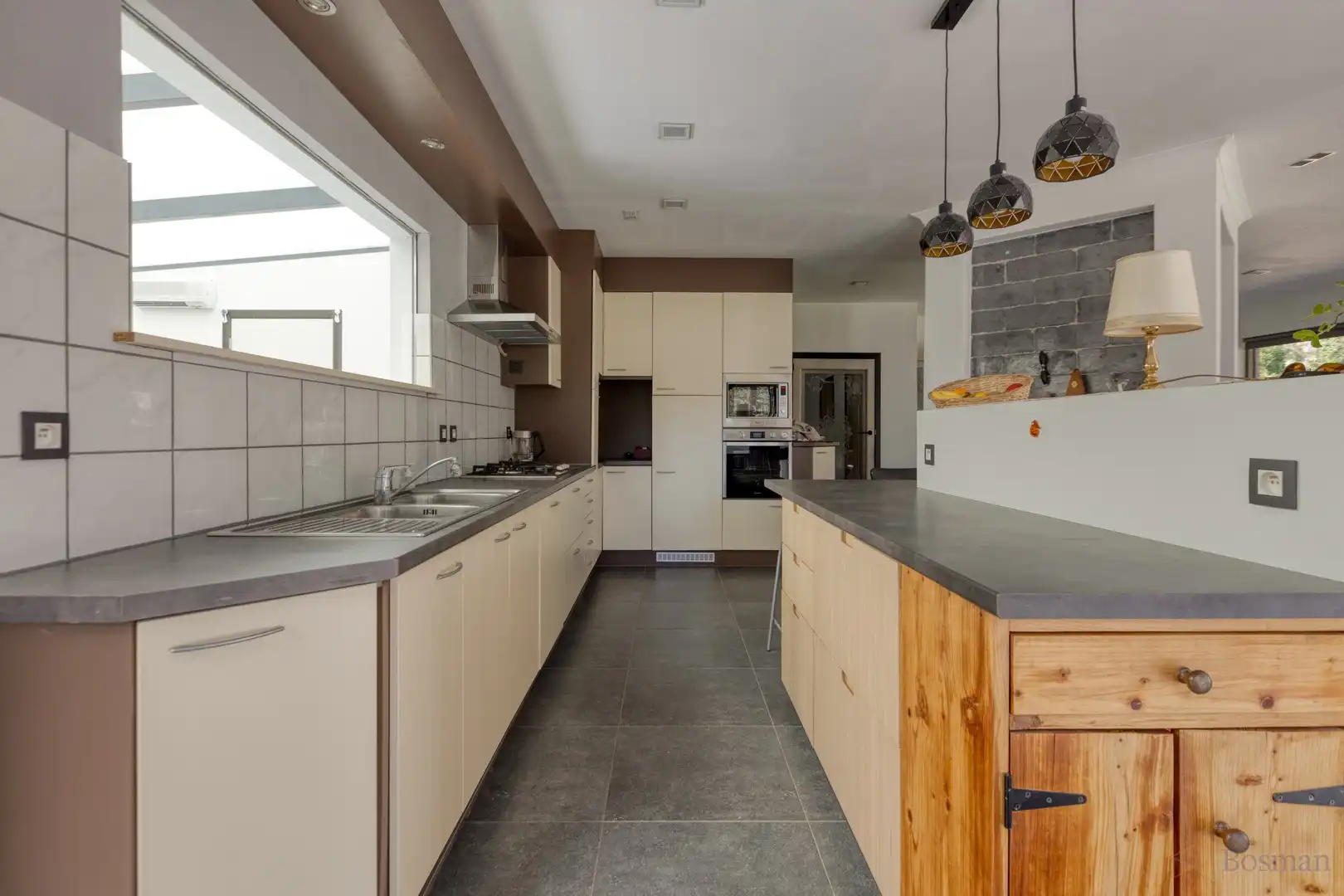 Open bebouwing met mooie tuin te koop in Meerhout foto 8