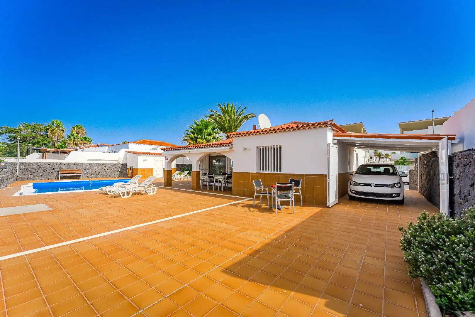 Buitengewone elegante villa aan golfbaan met zicht op zee! foto 25