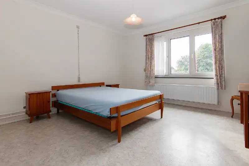 TRADITIONELE WONING VLAK BIJ DE STAD EN HET KANAAL foto 13