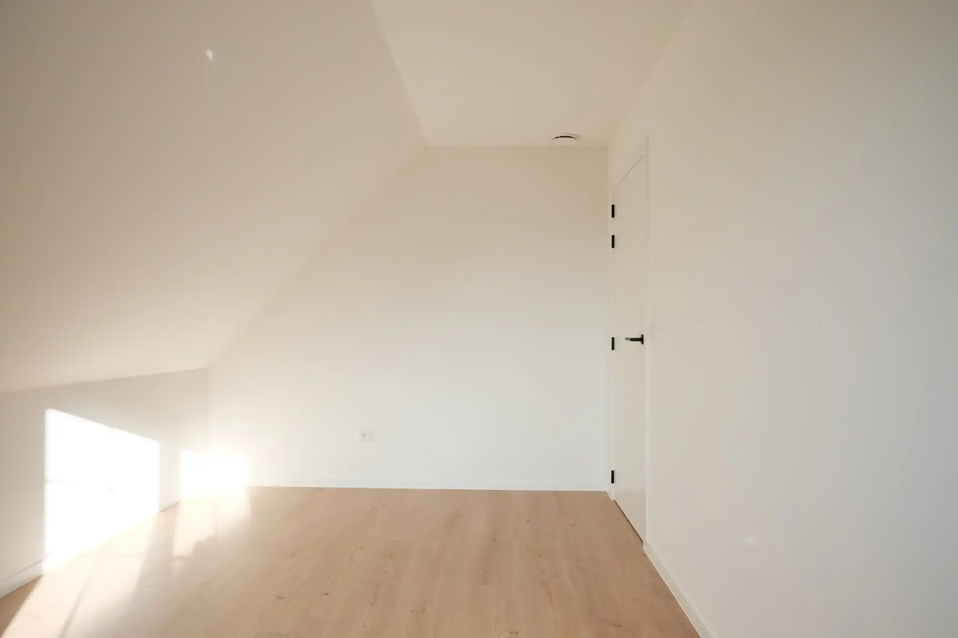 Prachtige alleenstaande nieuwbouwwoning in Hooglede foto 23