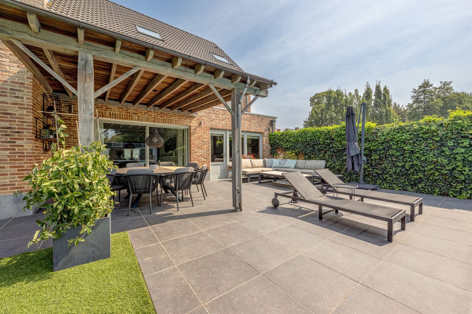 Ruime luxe woning met zwembad in Kapellen foto 9