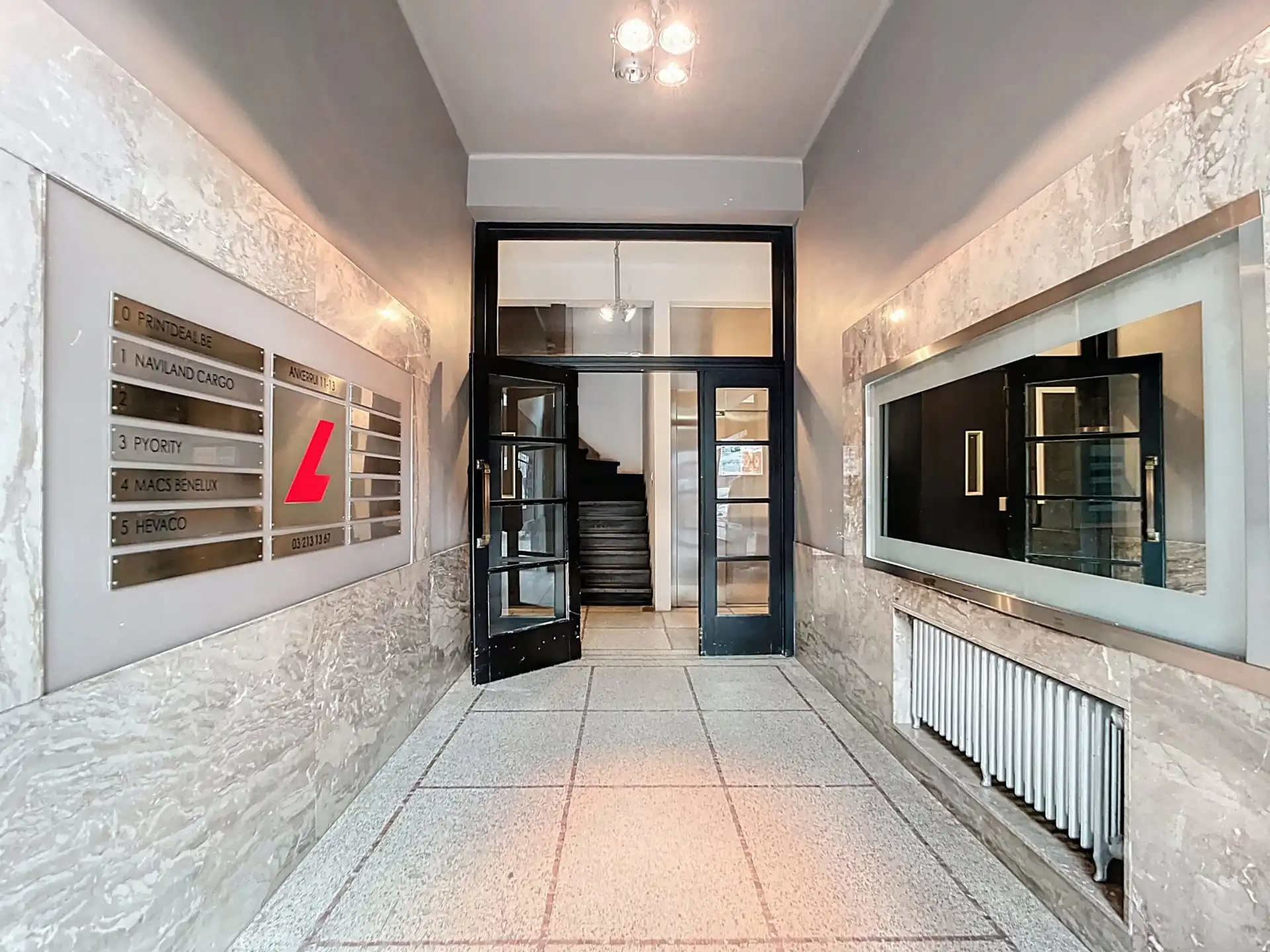 Prachtige kantoren te huur nabij het Antwerpse Eilandje van 675m². foto 5