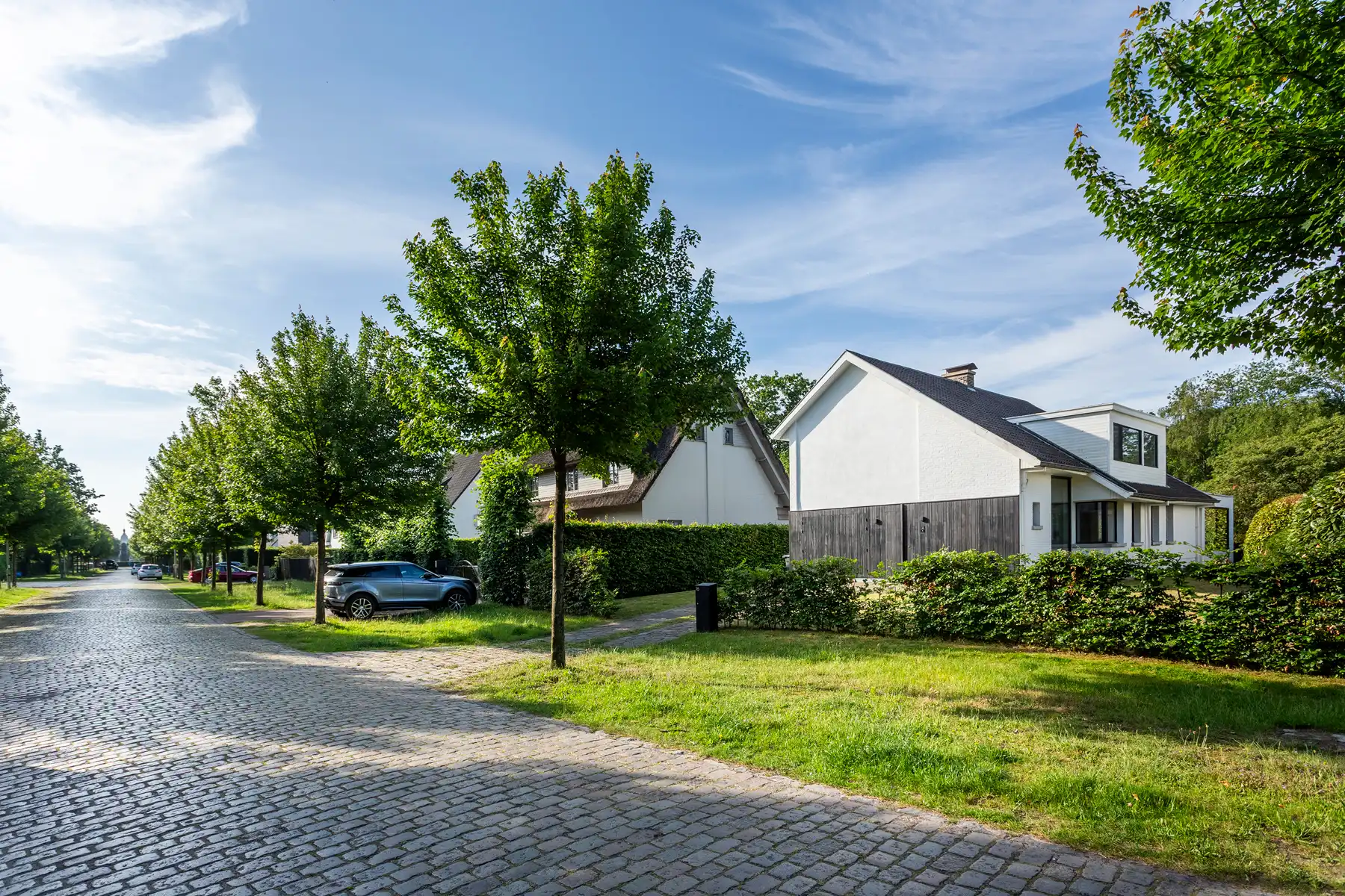Recent gerenoveerde villa op toplocatie in Brasschaat foto {{pictureIndex}}