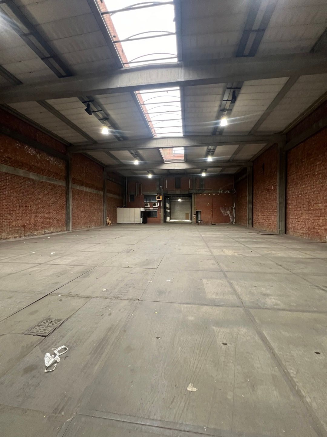 Magazijn te huur foto 4