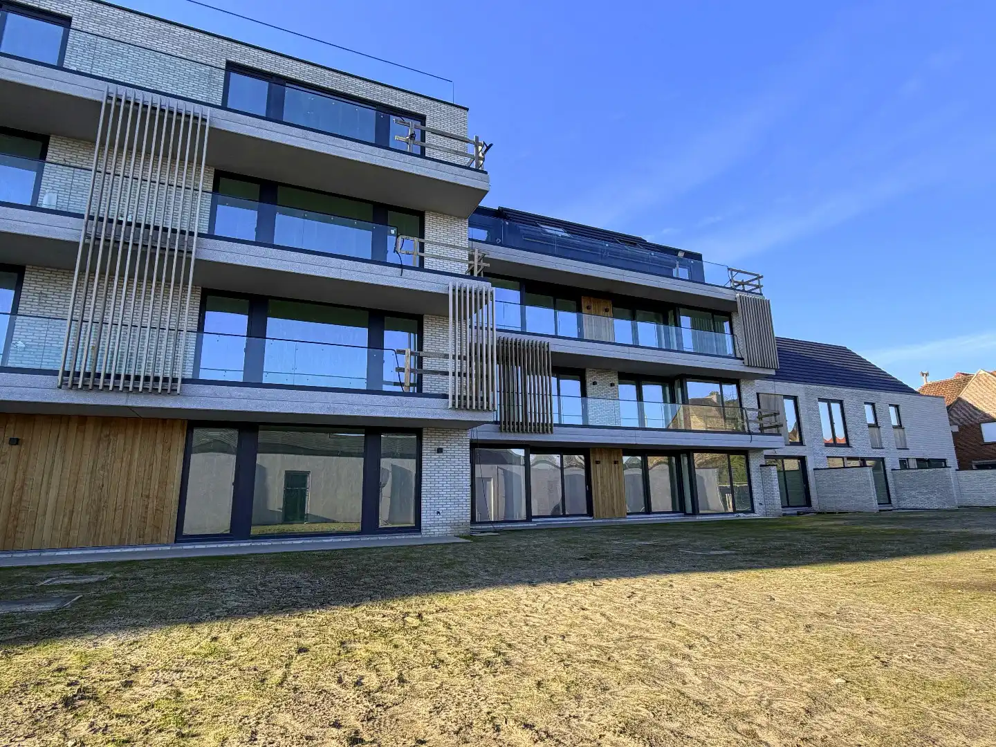 Modern wonen in Harelbeke, Residentie Zuidhof bestaande uit 18 appartementen met 1-2 slaapkamers foto 6