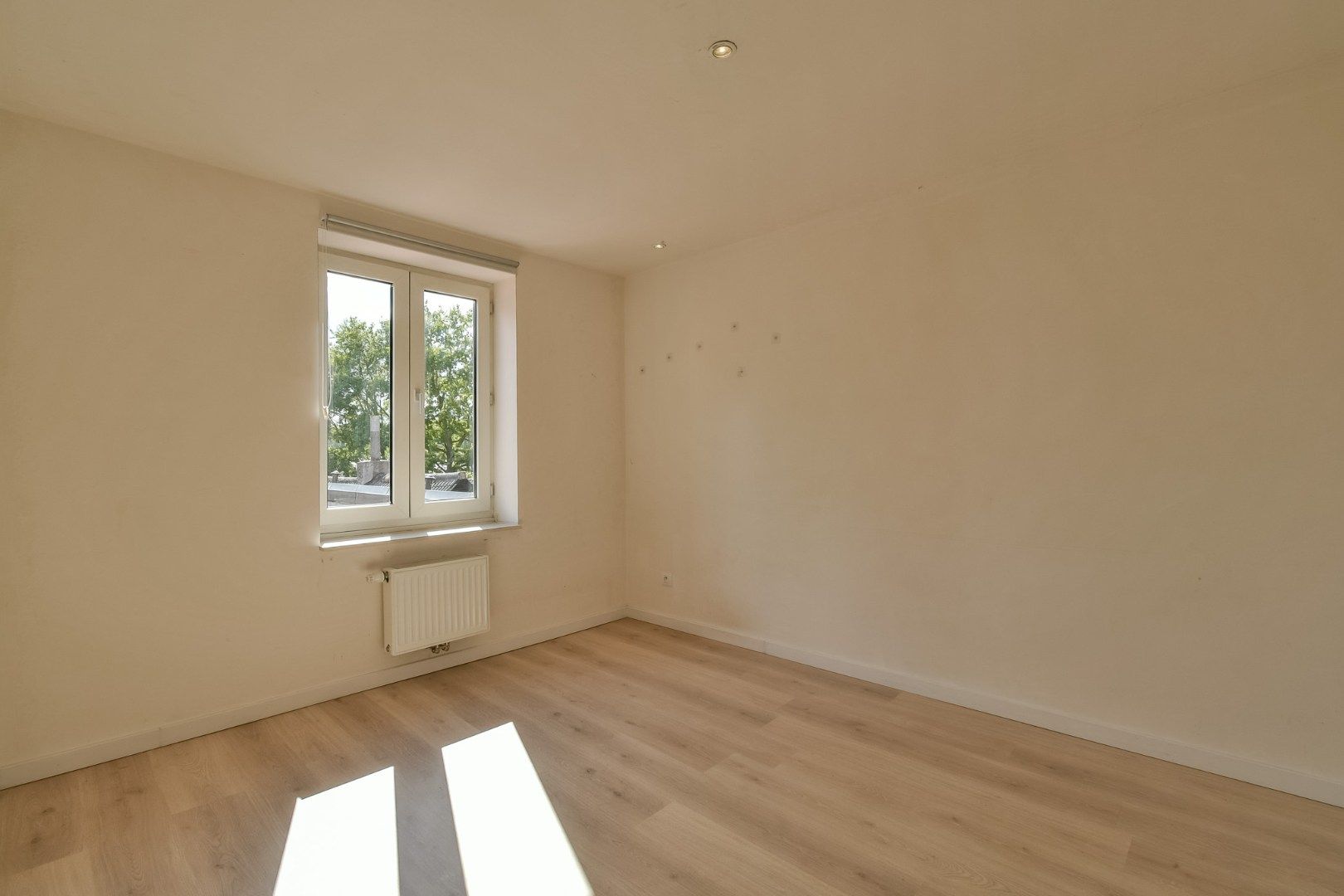 Instapklare en energiezuinige woning in het hart van Kortemark! foto 12