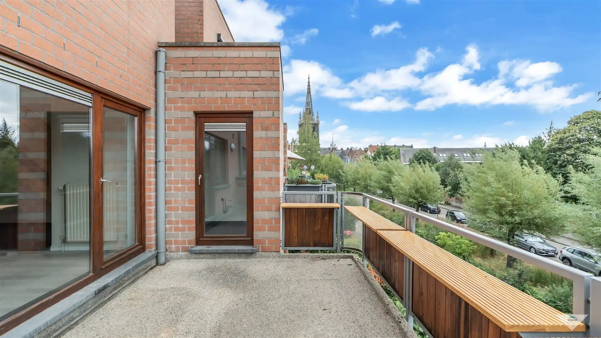 Instapklaar duplexappartement met garagebox op toplocatie! foto 8