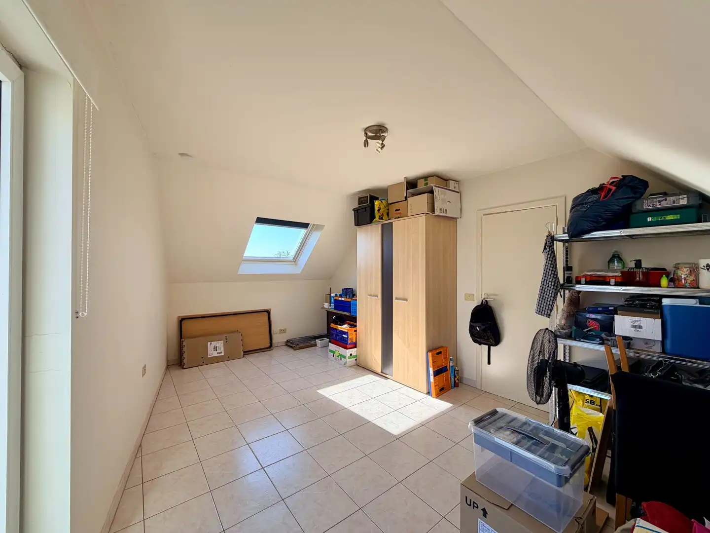 Ruim duplex appartement met garage nabij centrum Meulebeke! foto 15