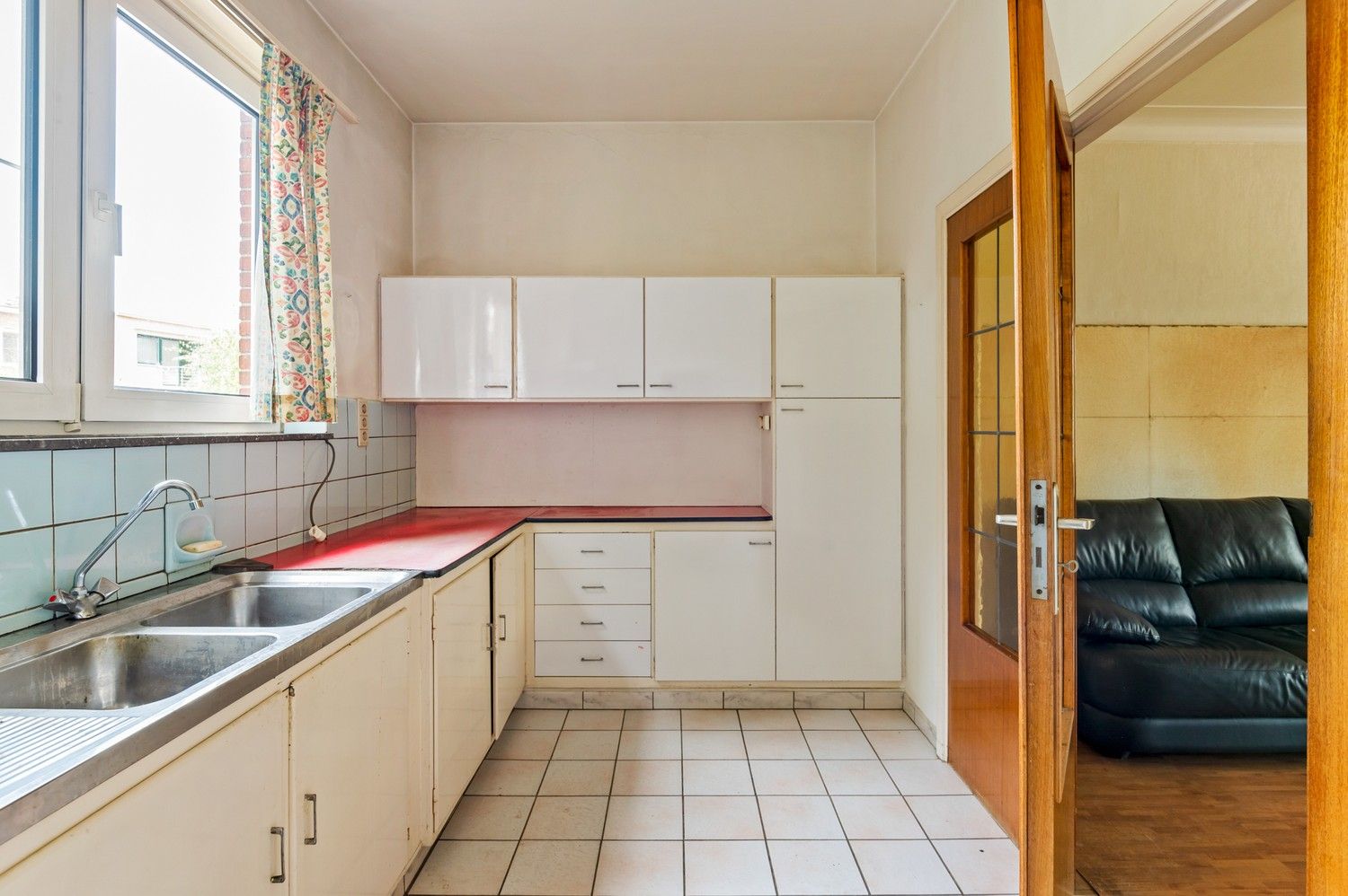 Ruime woning met 4 slaapkamers, garage & tuin in Borsbeek! foto 10